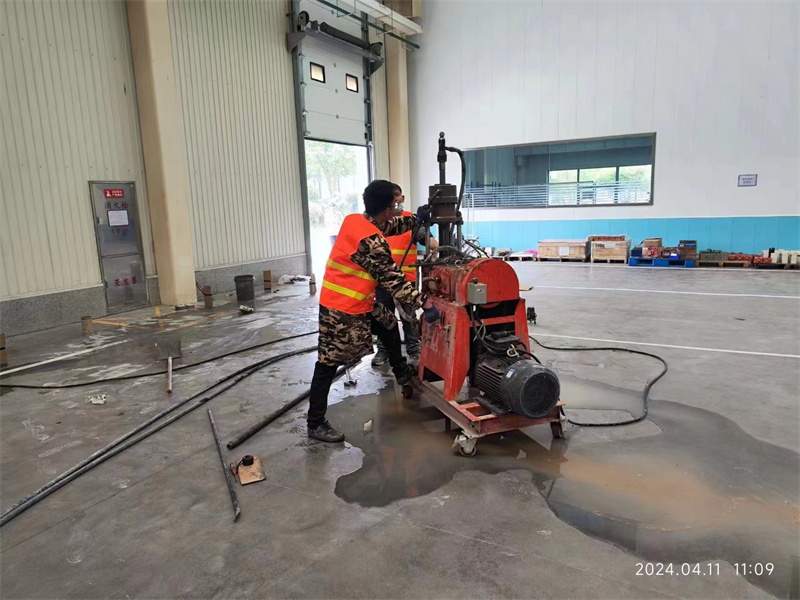 琼山厂房地面下沉塌陷注浆加固施工